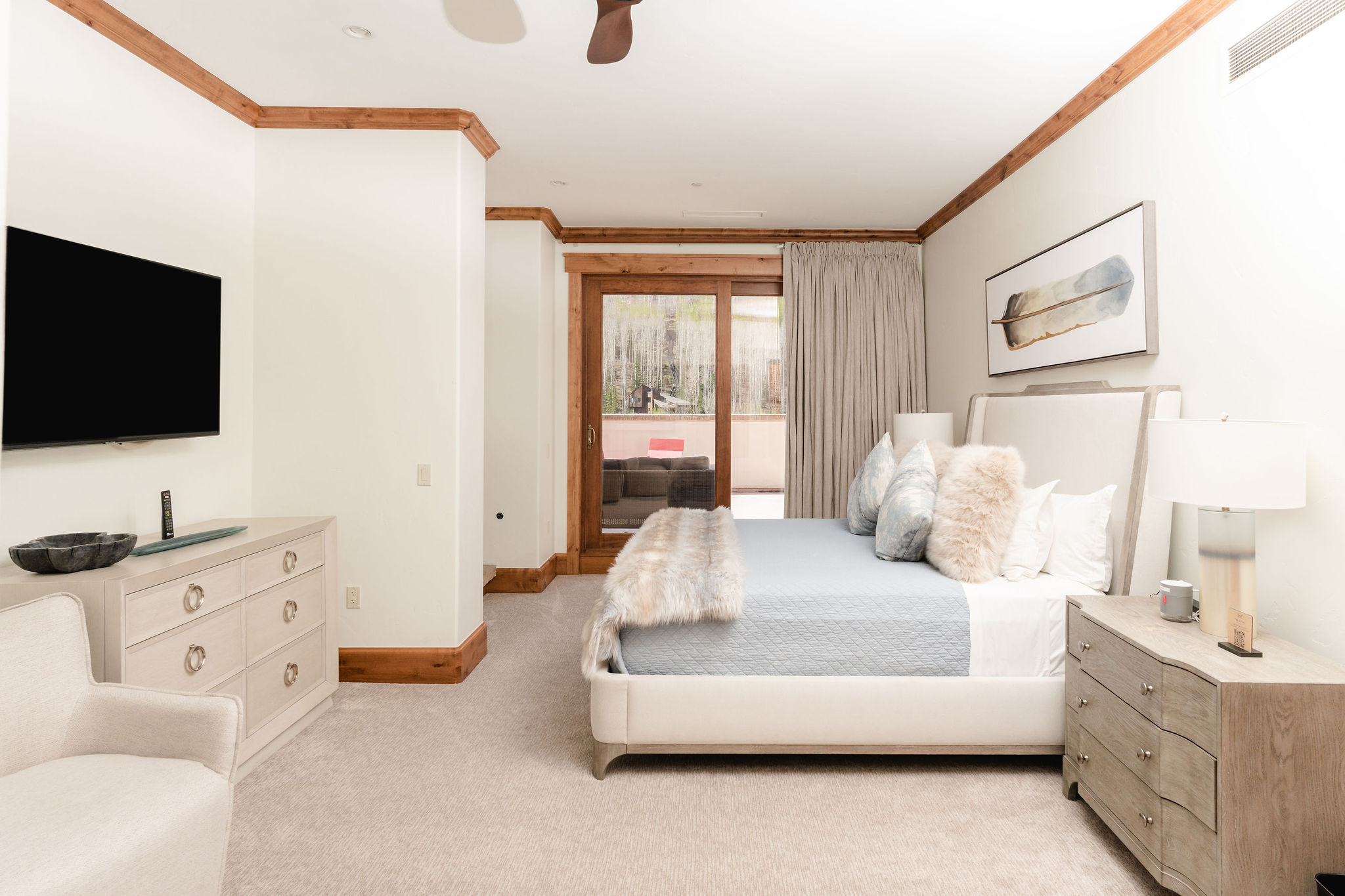 3 Bedroom Penthouse Suite The Hythe Vail