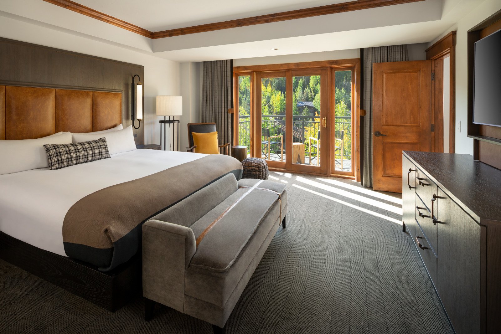 Contact Our Colorado Mountain Resort | The Hythe Vail