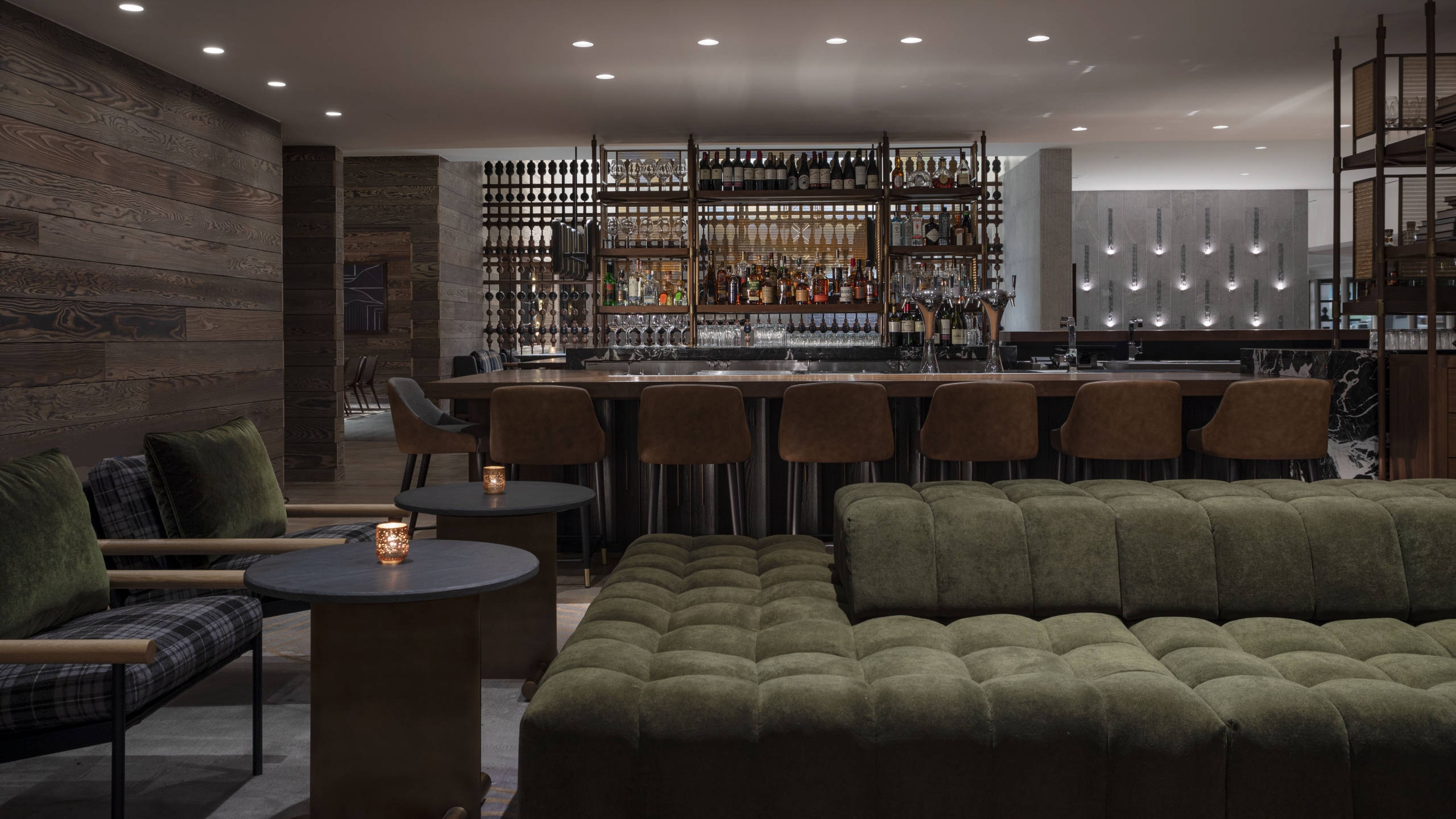 Revel Lounge